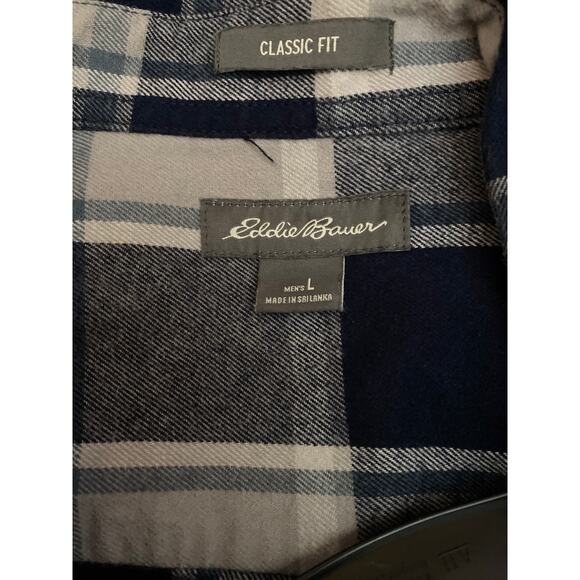 Eddie Bauer Men's Size Large Classic Fit Blue Gray Button Down Shirt Flannel - Picture 7 of 8